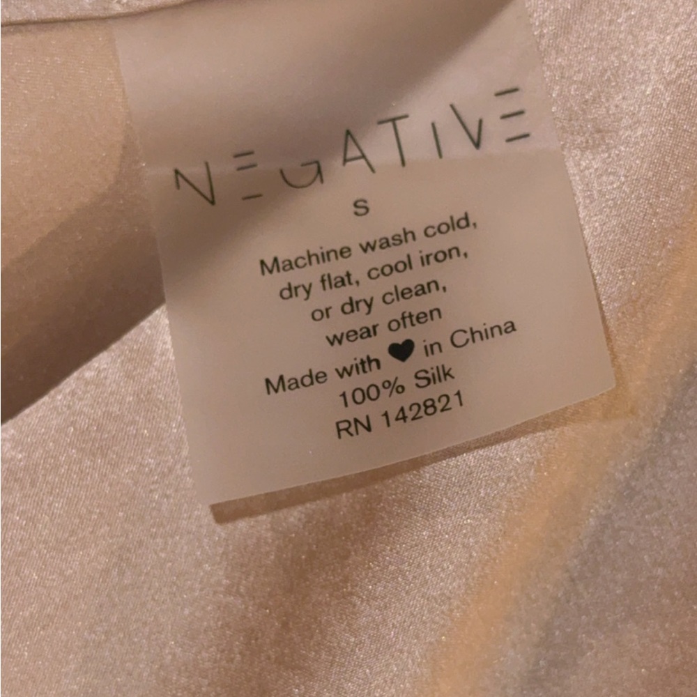 Negative eclipse washable 100% mulberry 17mm silk cami champagne Fizz Small $120 - Picture 9 of 13